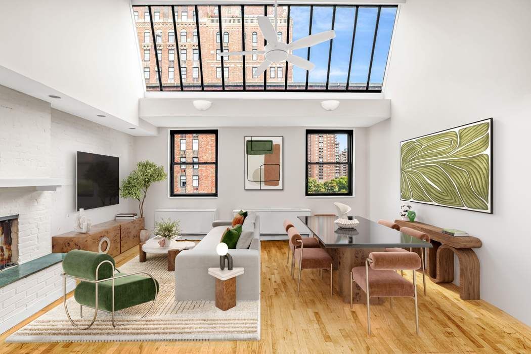 400 W 23rd Street Featured Photo