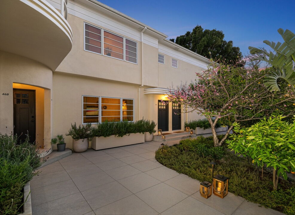 464 N Harper Avenue Featured Photo