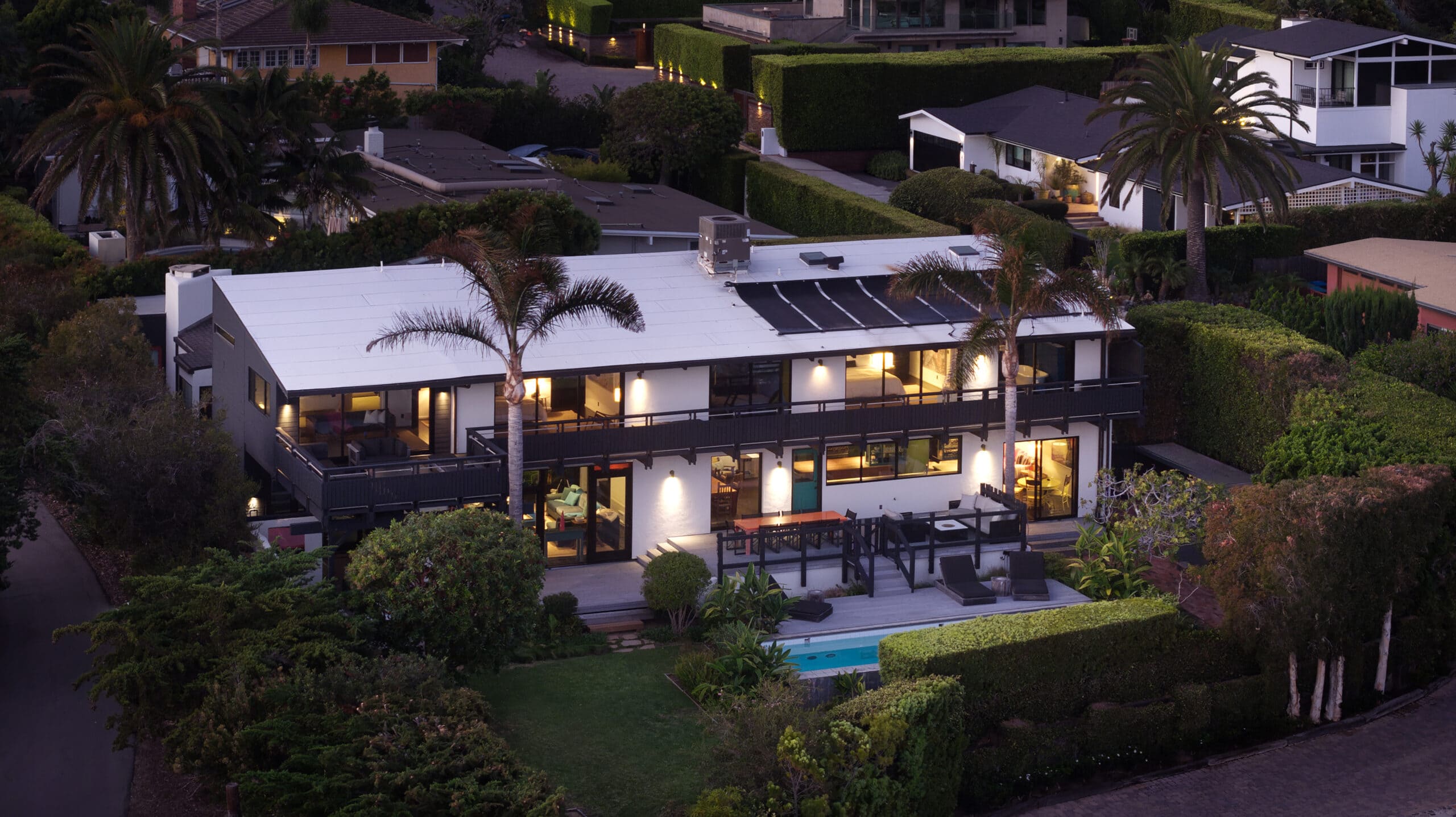 Orlando Bloom Makes Another Attempt to Sell His Longtime Malibu Beach House as It Returns to the Market for $10 Million