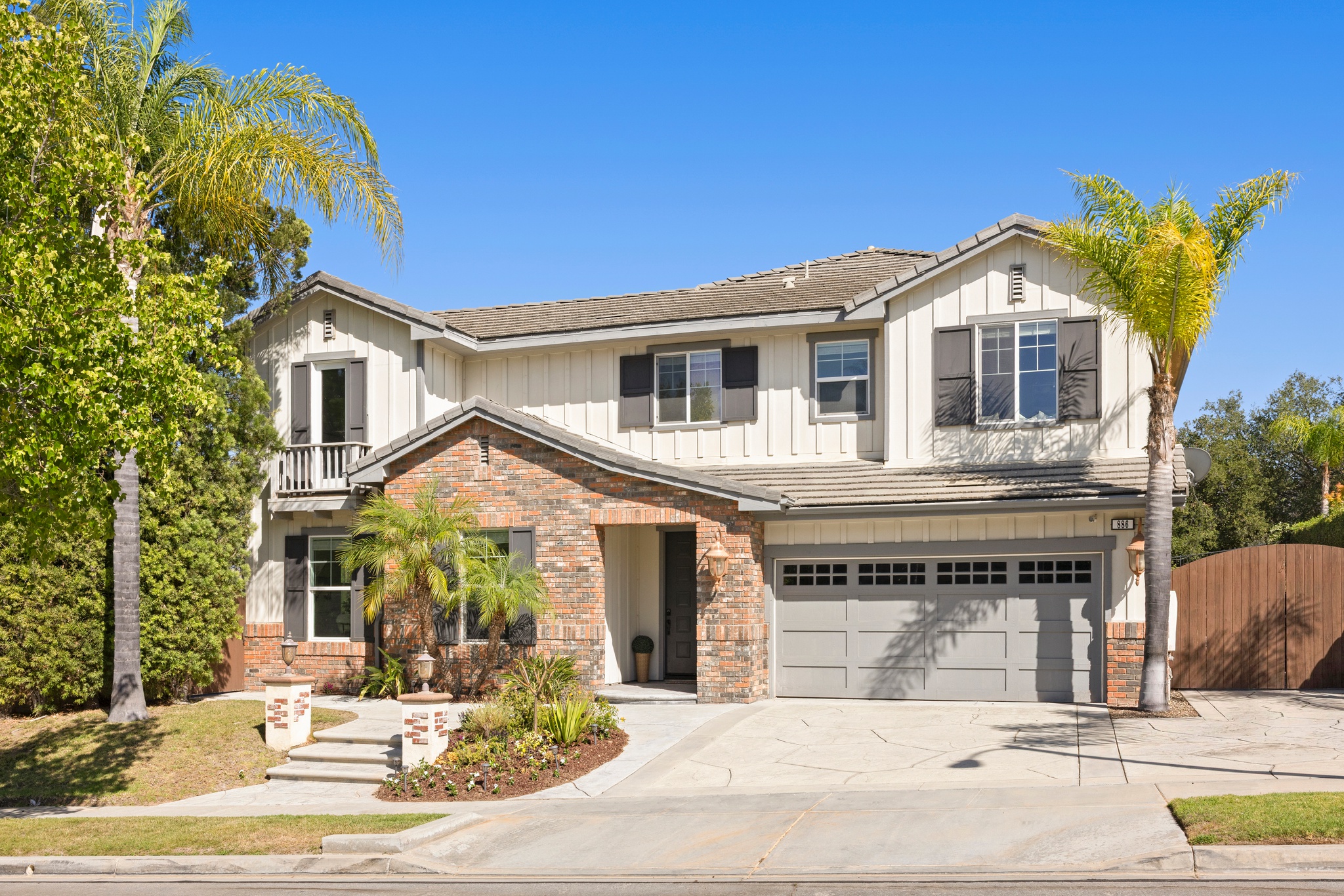 886 Hemlock Ridge Court Featured Photo