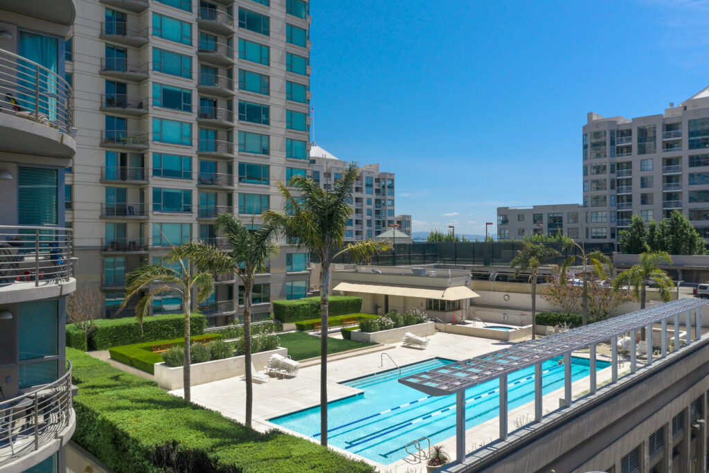 Building amenities vary widely between SF condo buildings for homebuyers.