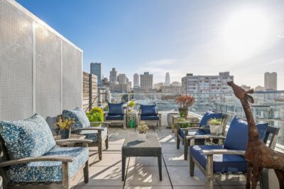 Private outdoor living area of a San Francisco highrise condo listing by top local Realtor agent Robyn Kaufman and SFHIGHRISES.com