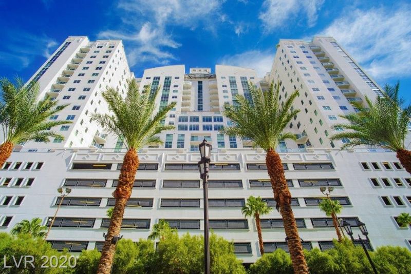 Sky Tower Condos in Las Vegas 