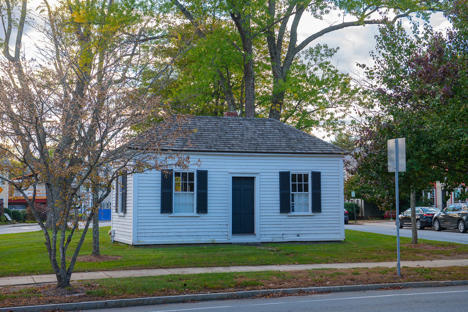 Judge,Edward,Mellen,Law,Office,Built,In,1826,With,Fall