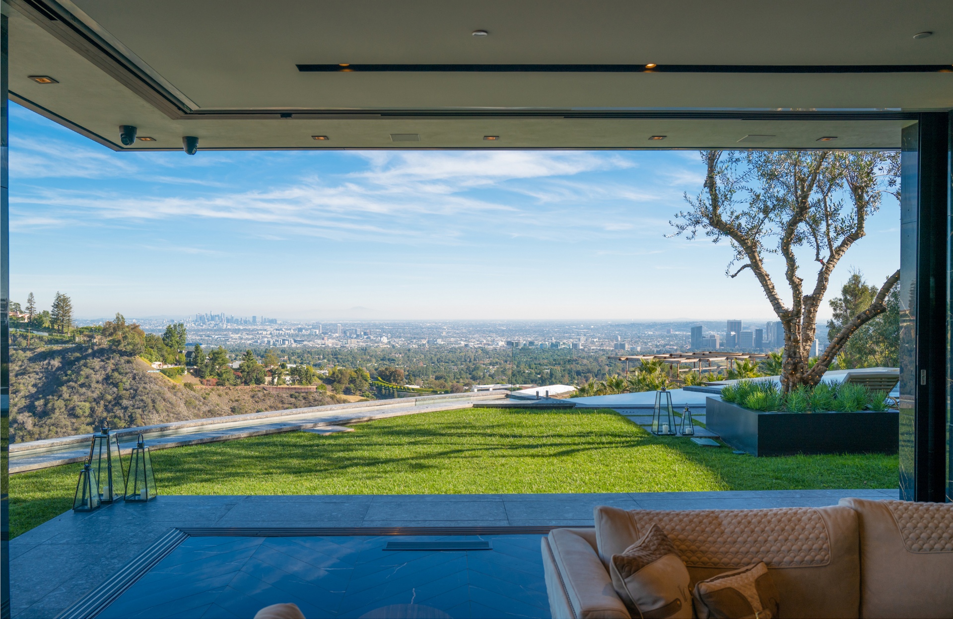 Luxury Los Angeles home represented by Resident Group