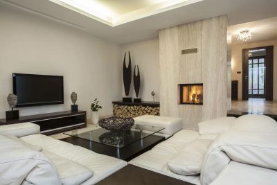 Navigating the Real Estate Maze: A Beginner’s Guide to Buying and Selling Homes