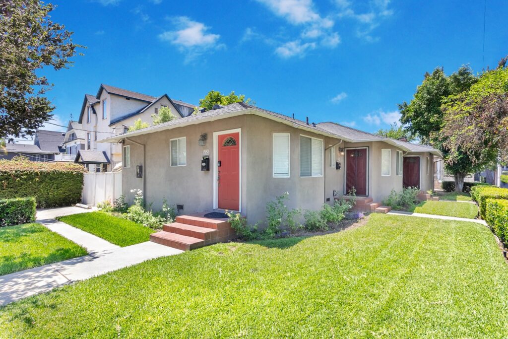 56 Esther St Pasadena CA 91103