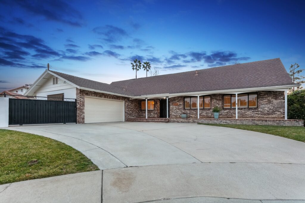 918 Saint Catherine Way Claremont CA 91711