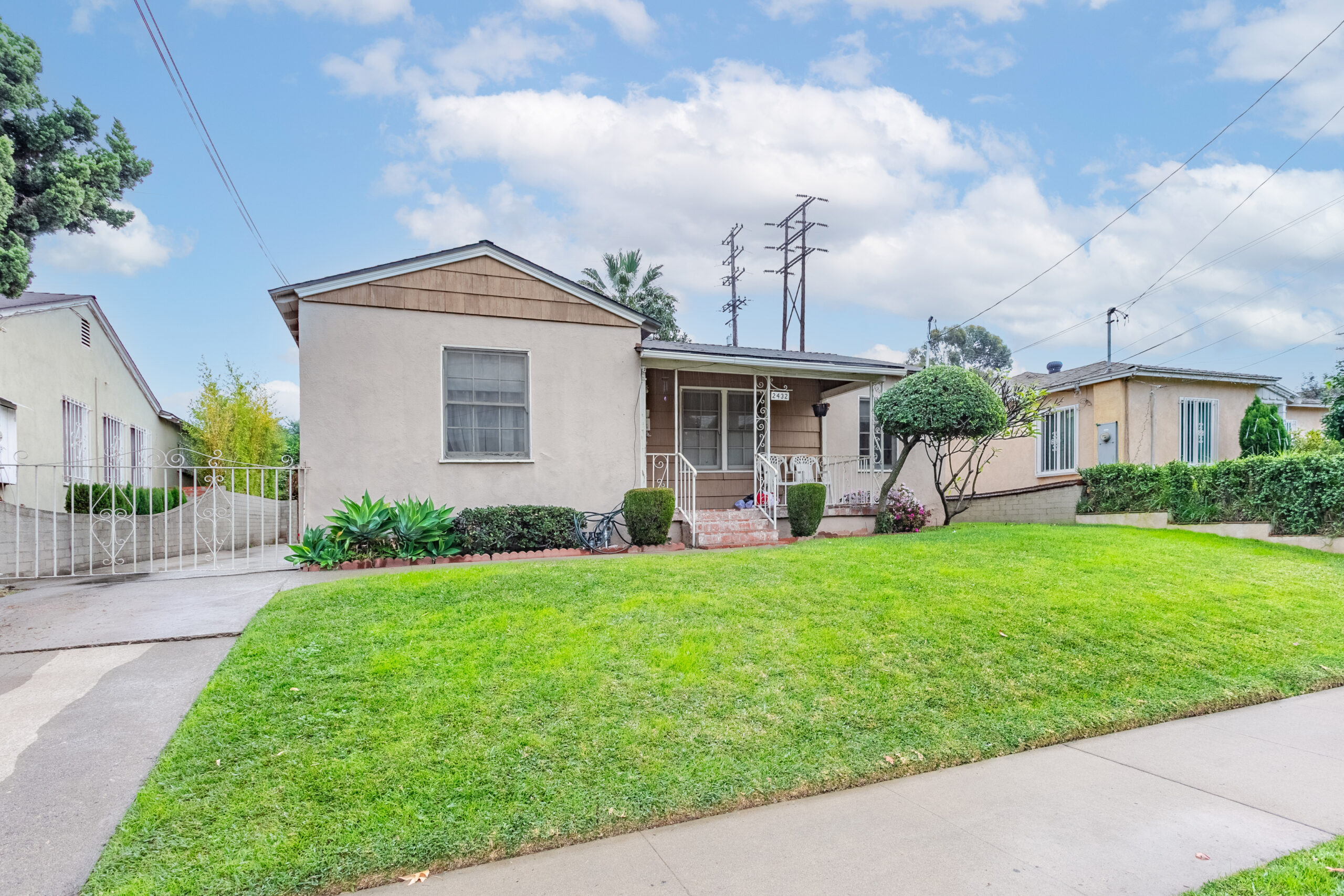 2432 Hendricks Ave