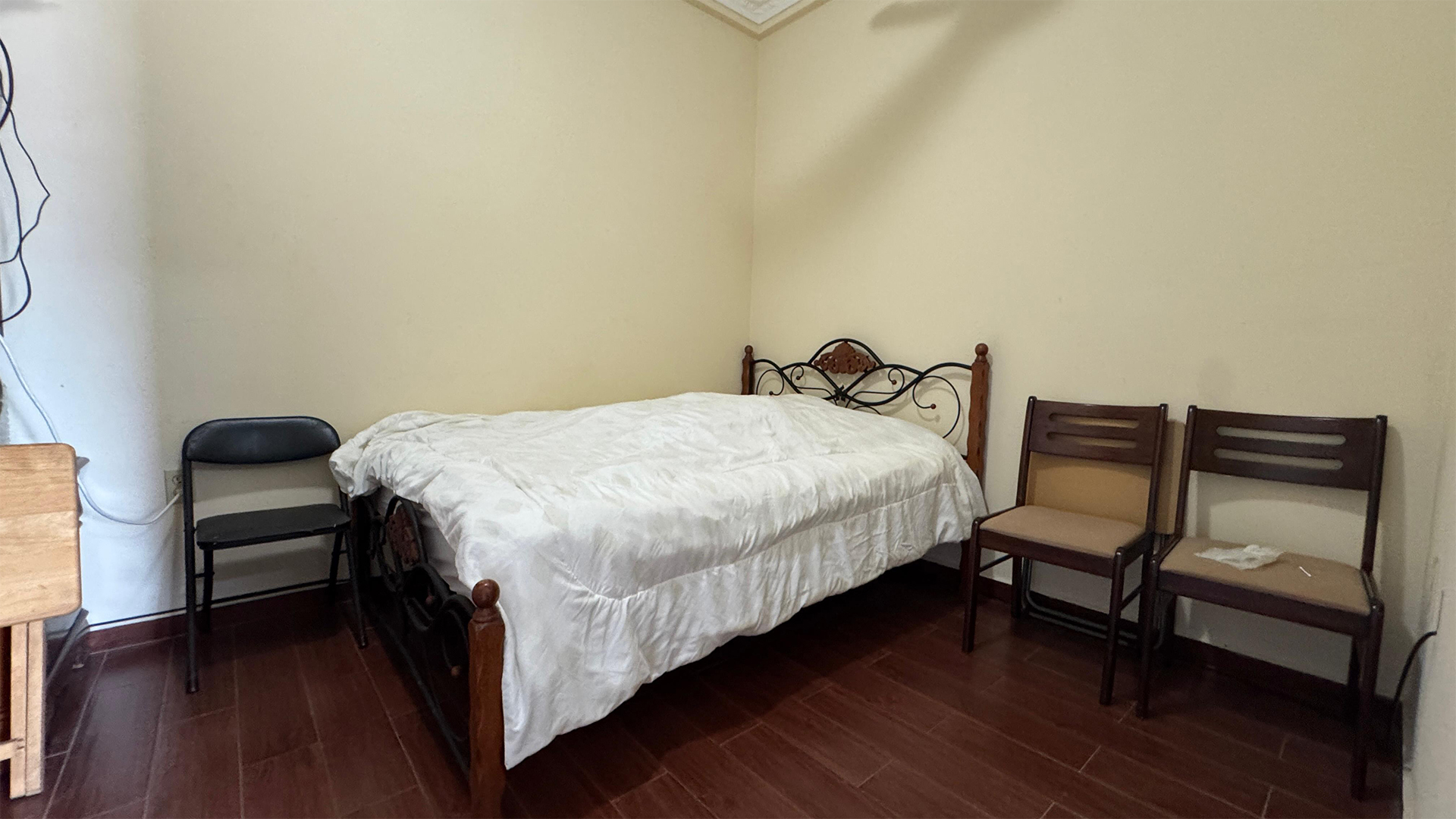 Listing Image #9