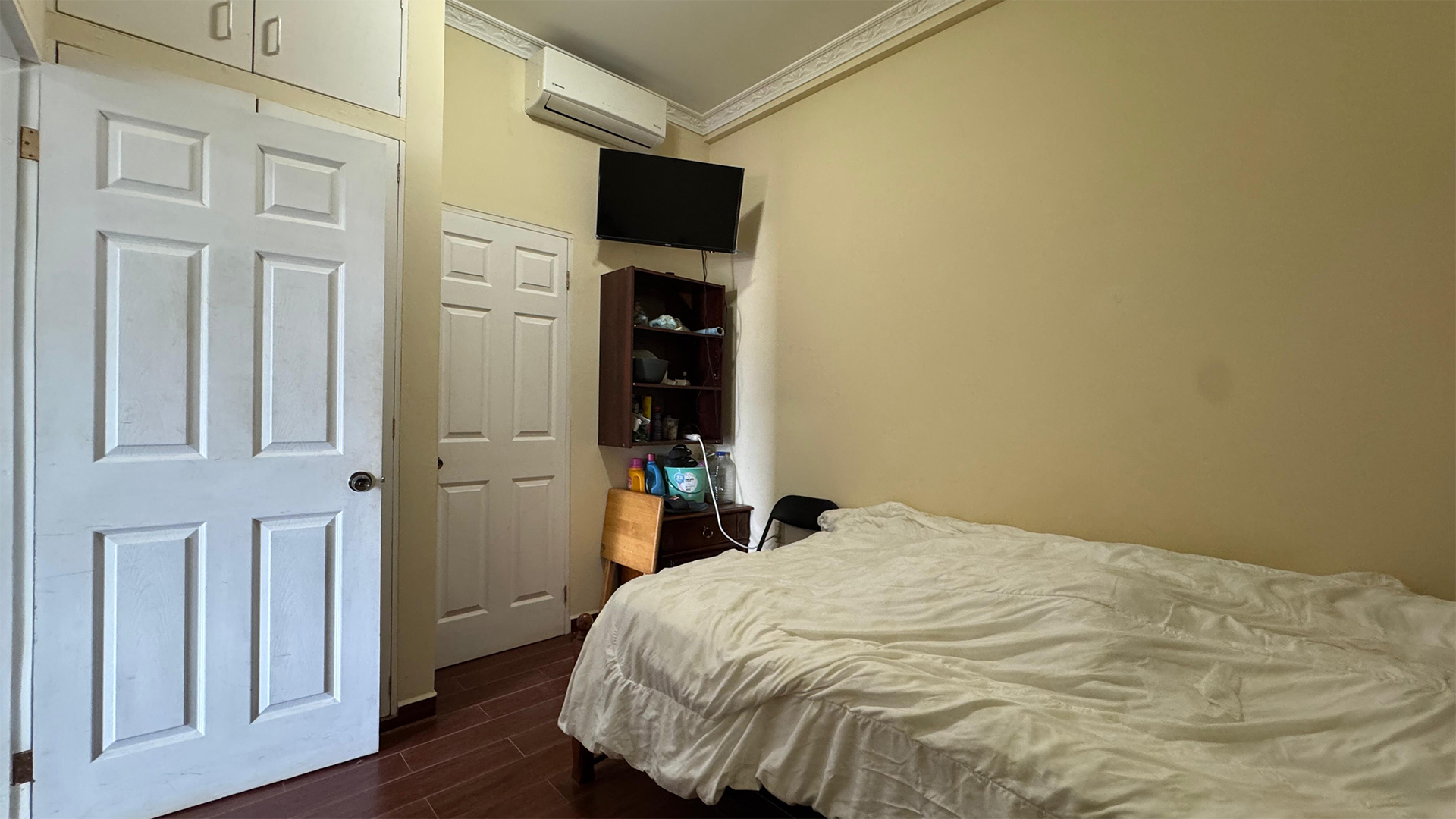 Listing Image #10
