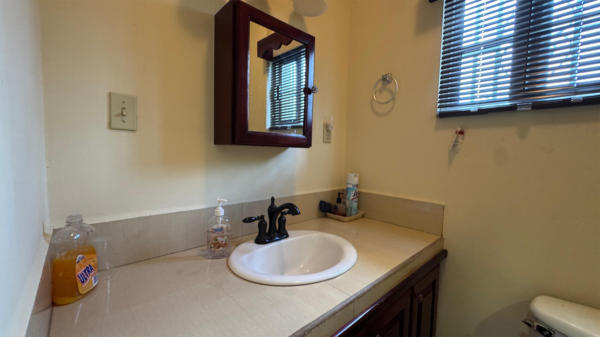 Listing Image #11