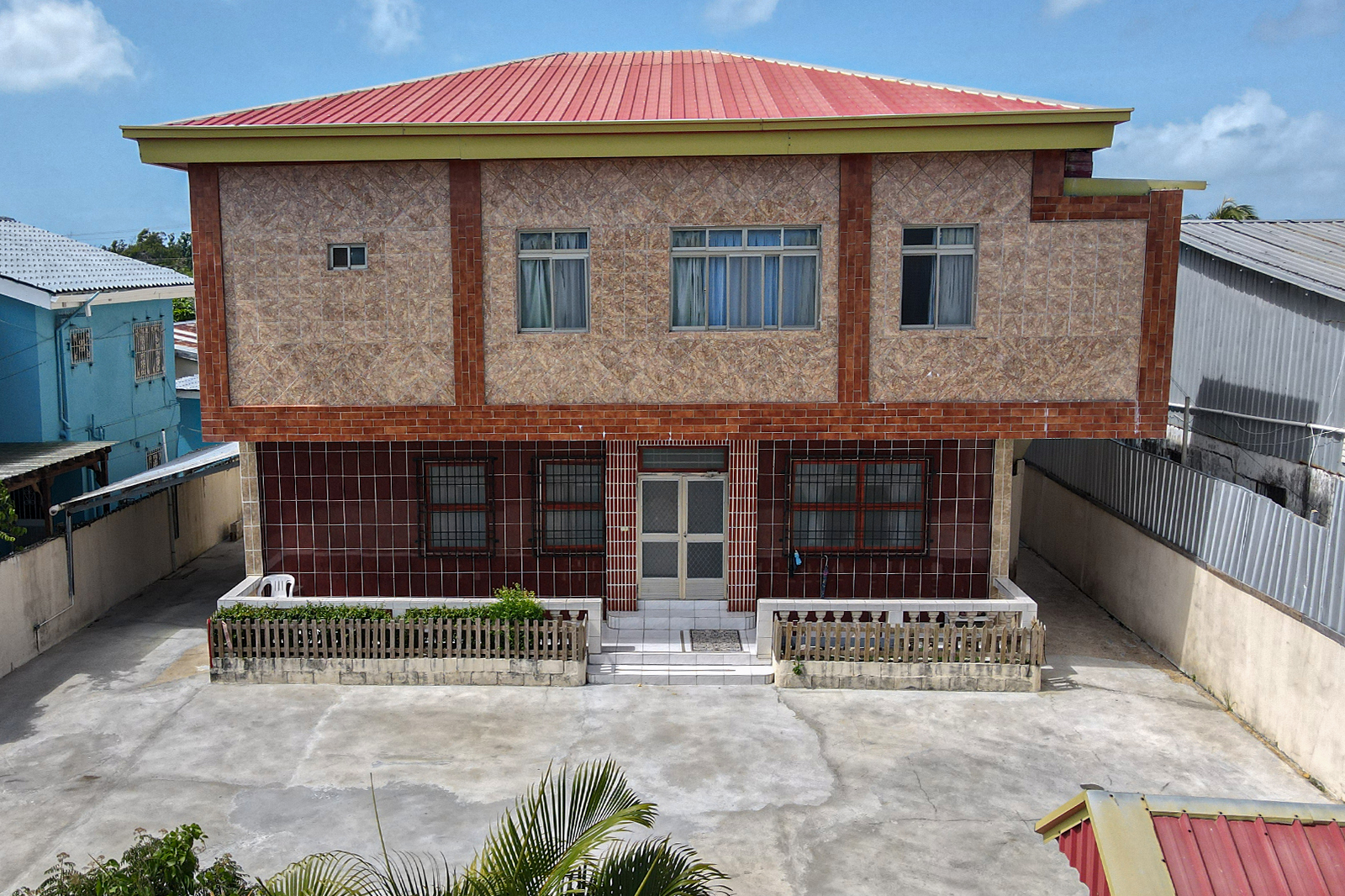 Listing Image #1