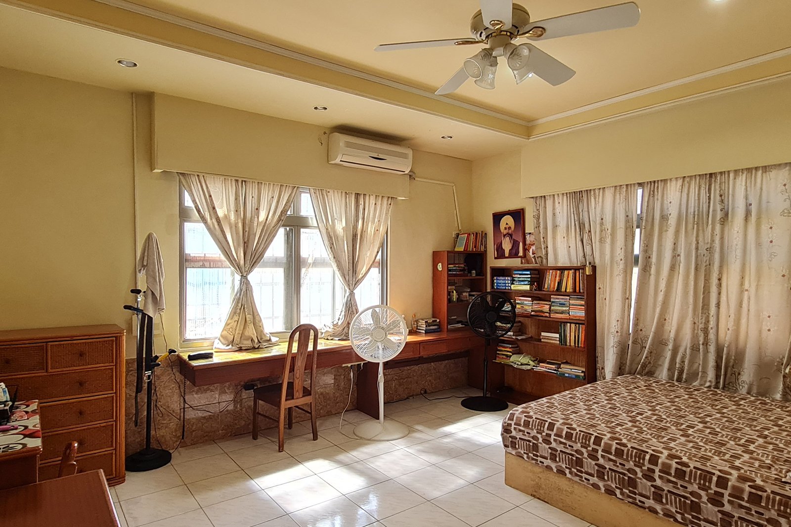 Listing Image #9