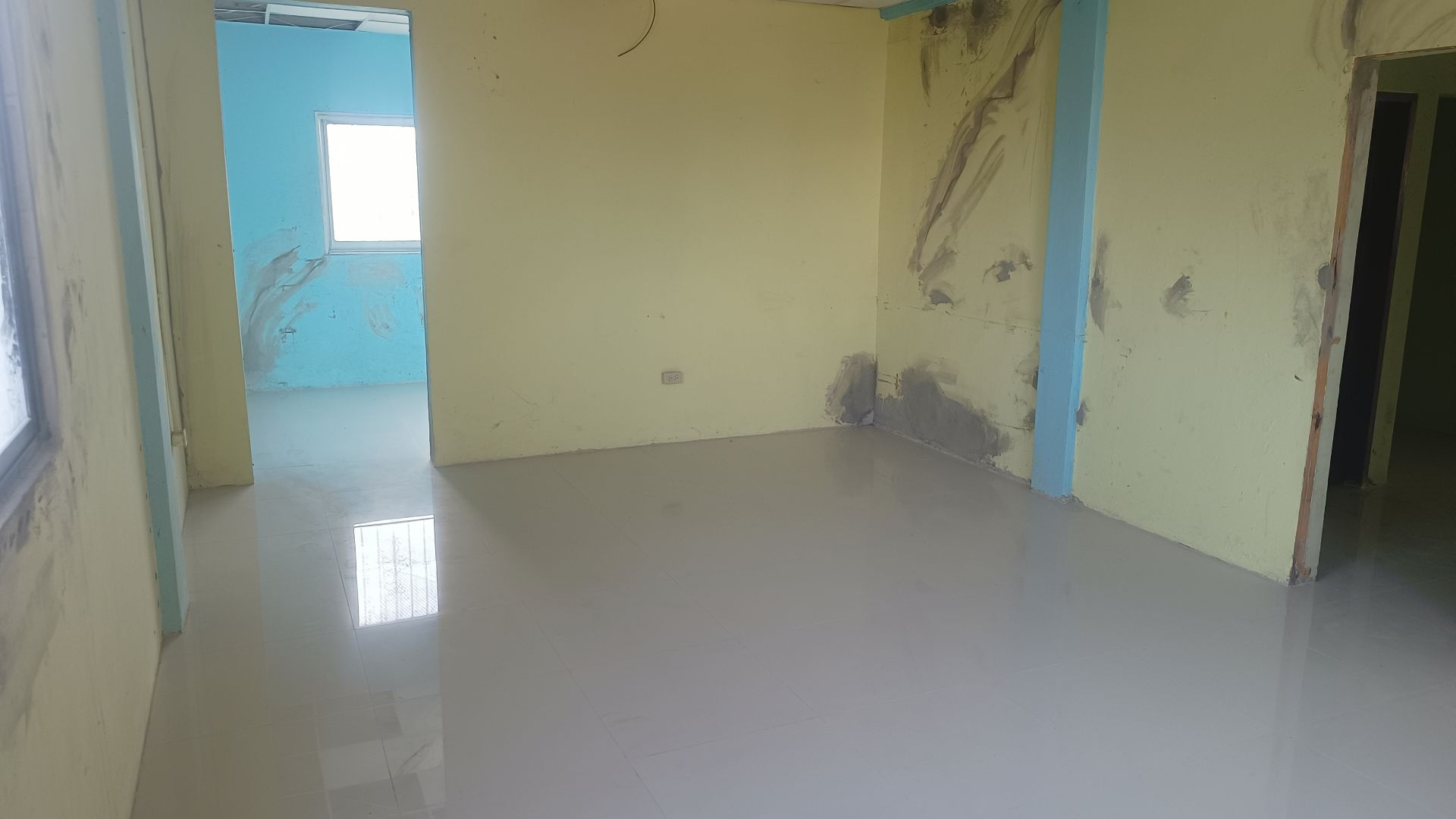 Listing Image #4