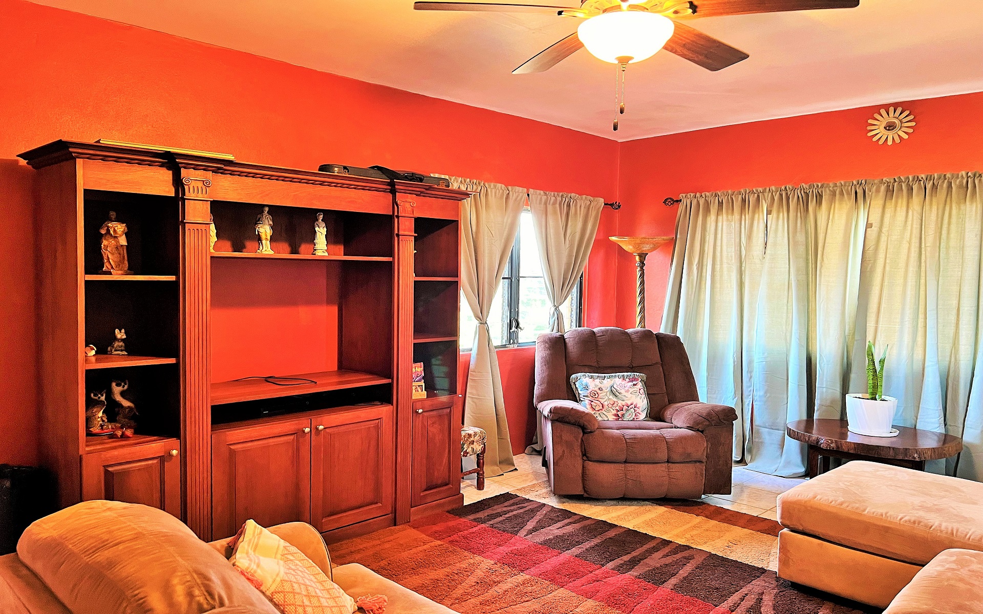 Listing Image #9