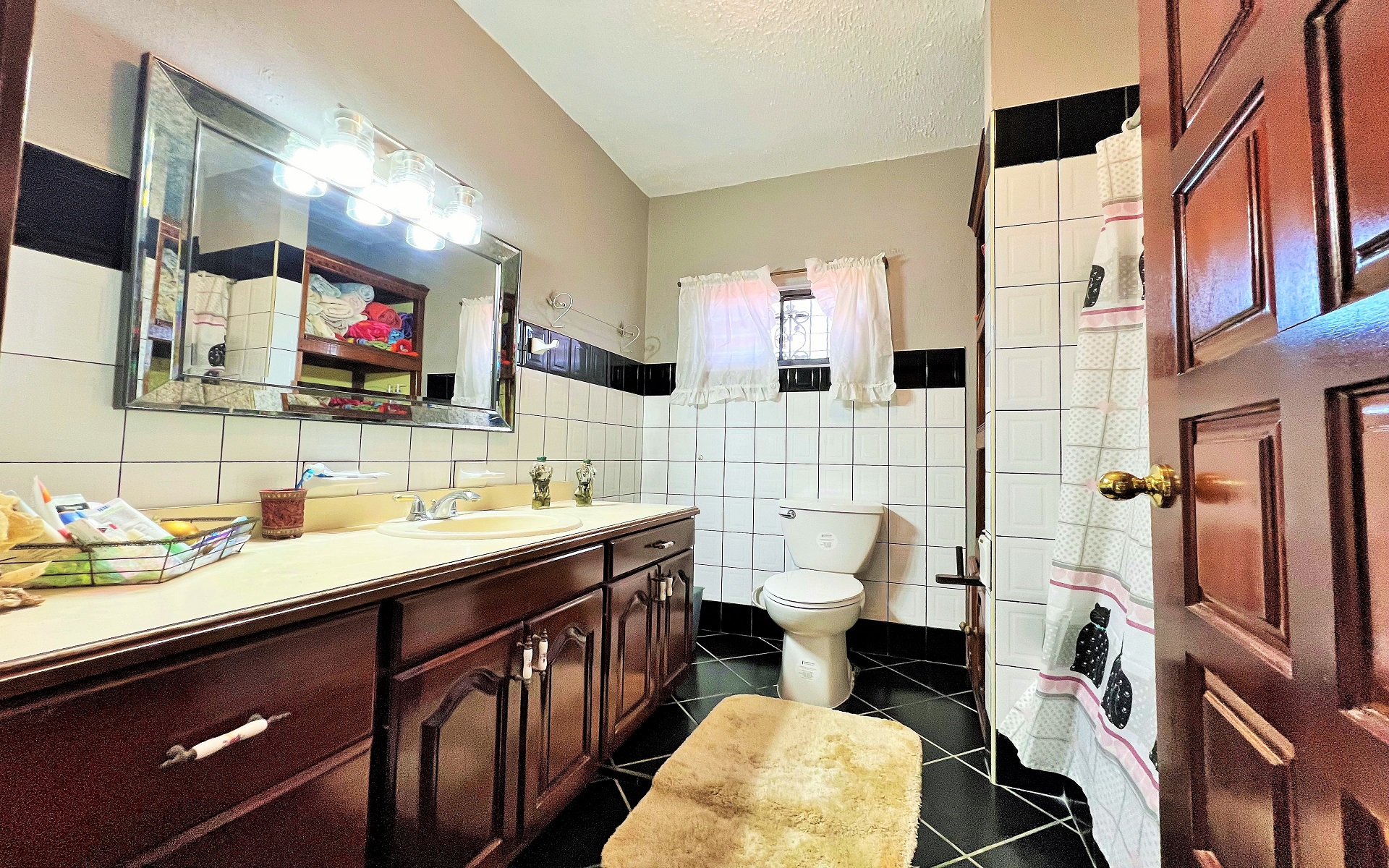 Listing Image #10