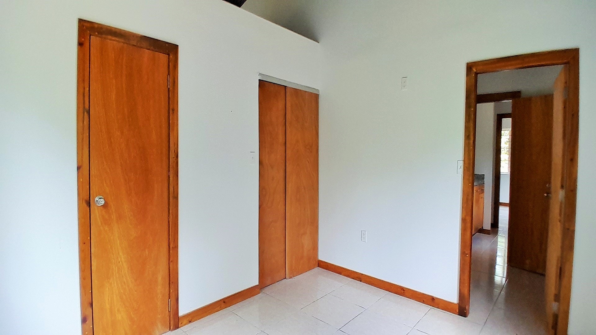 Listing Image #8