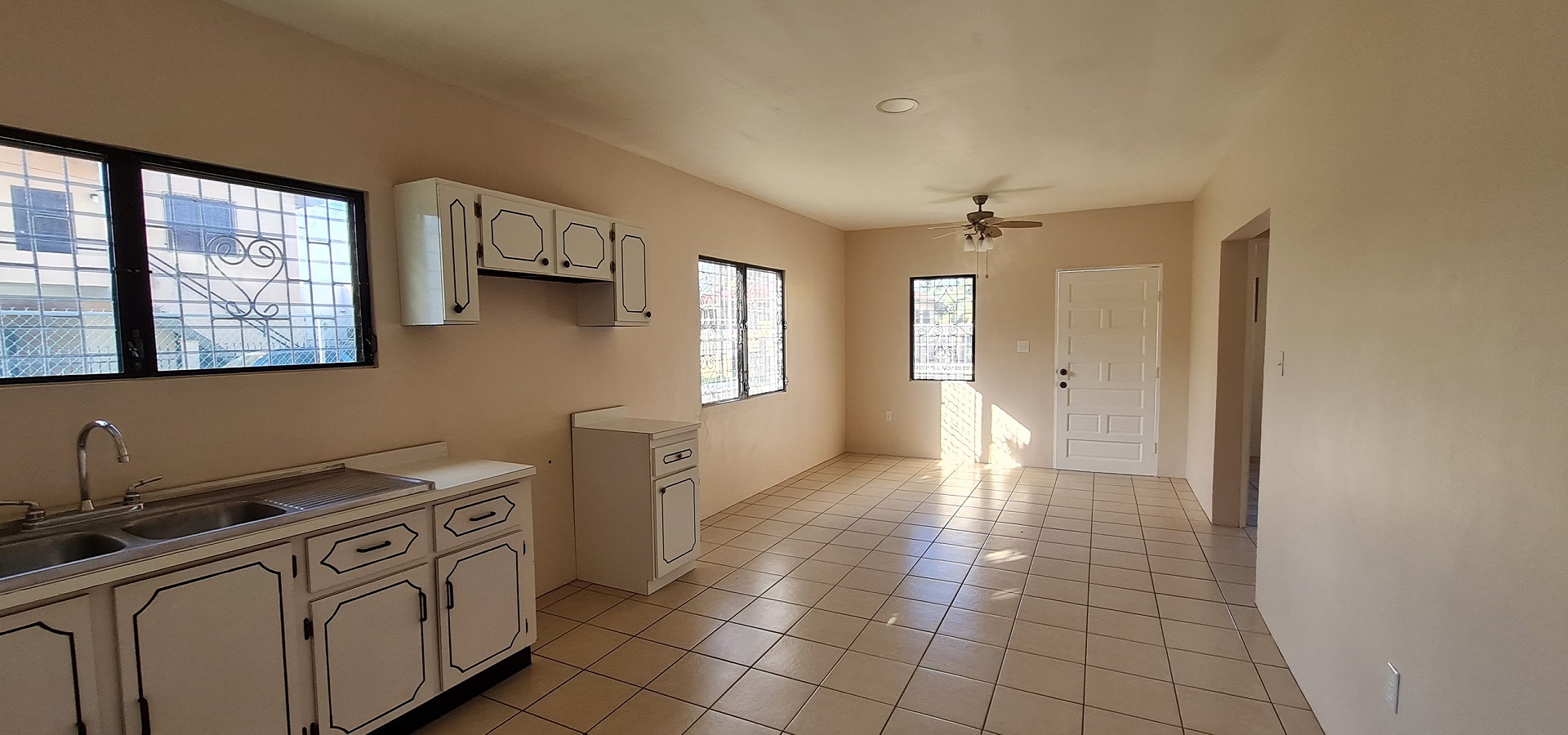 Listing Image #3