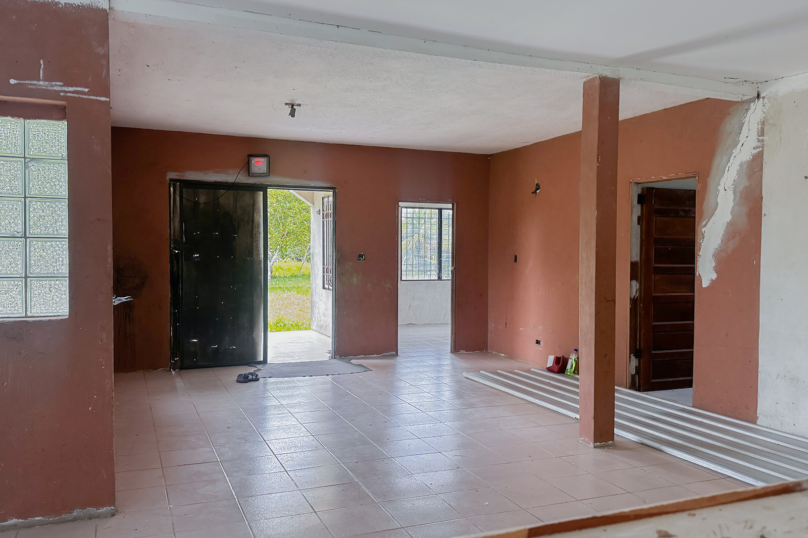 Listing Image #9