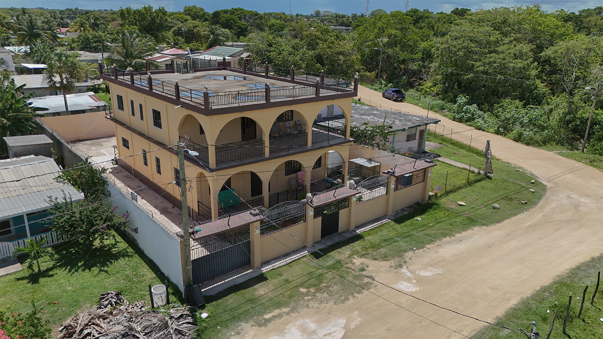 Listing Image #3