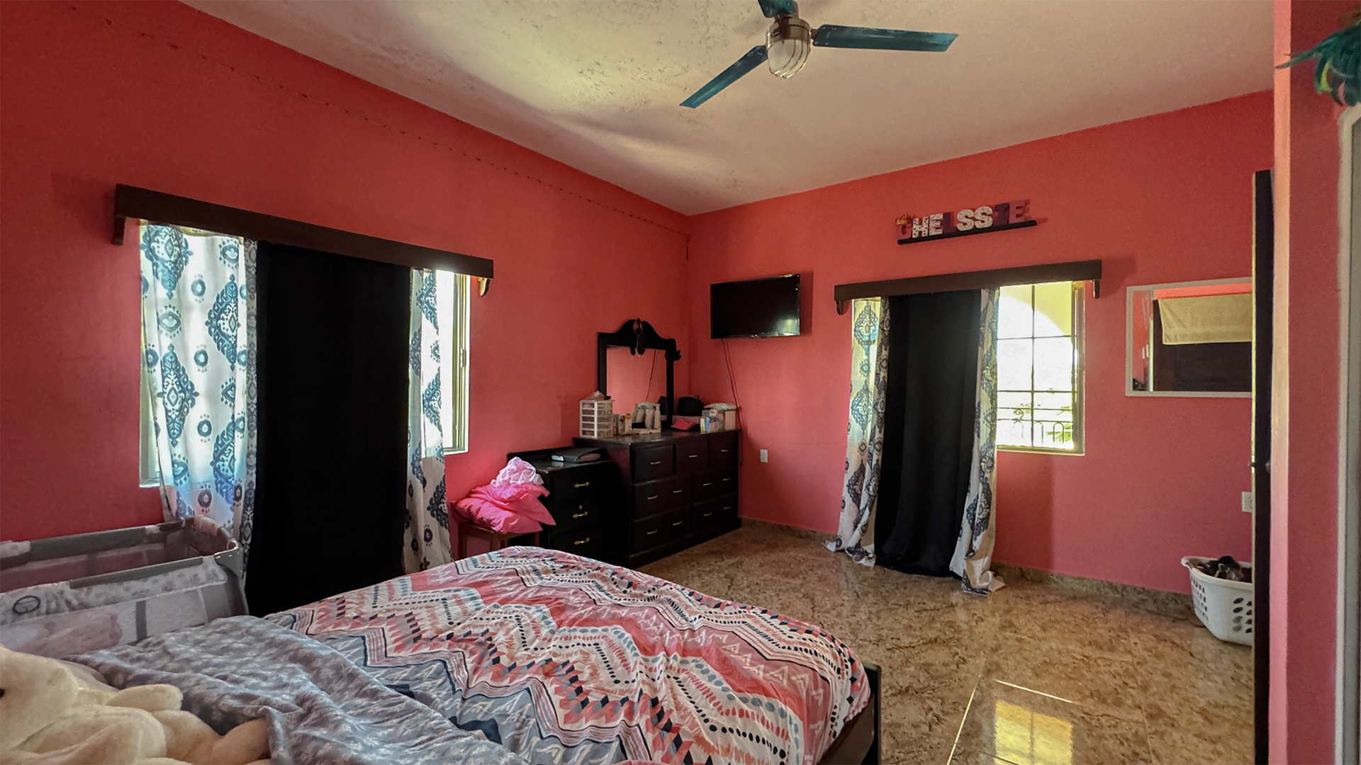Listing Image #10