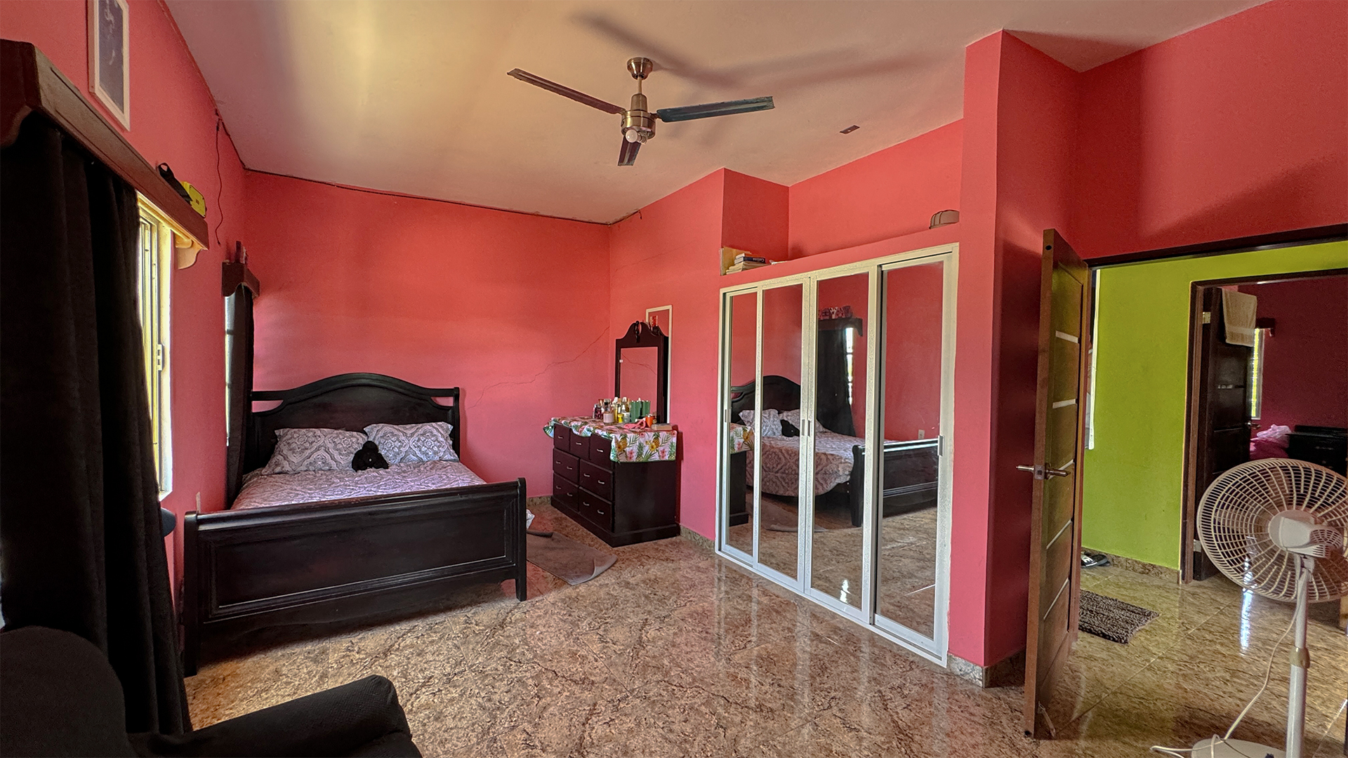 Listing Image #11
