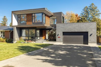Attached Garage