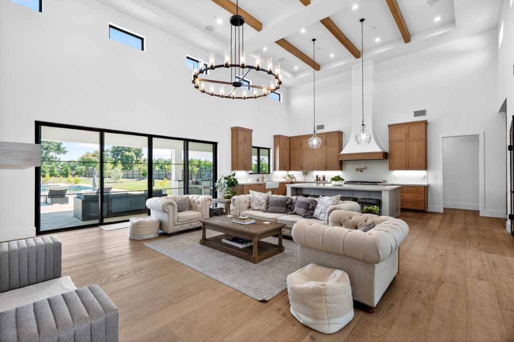6415 E Vina Ln03