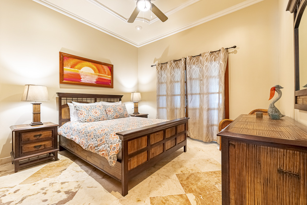 Listing Image #12