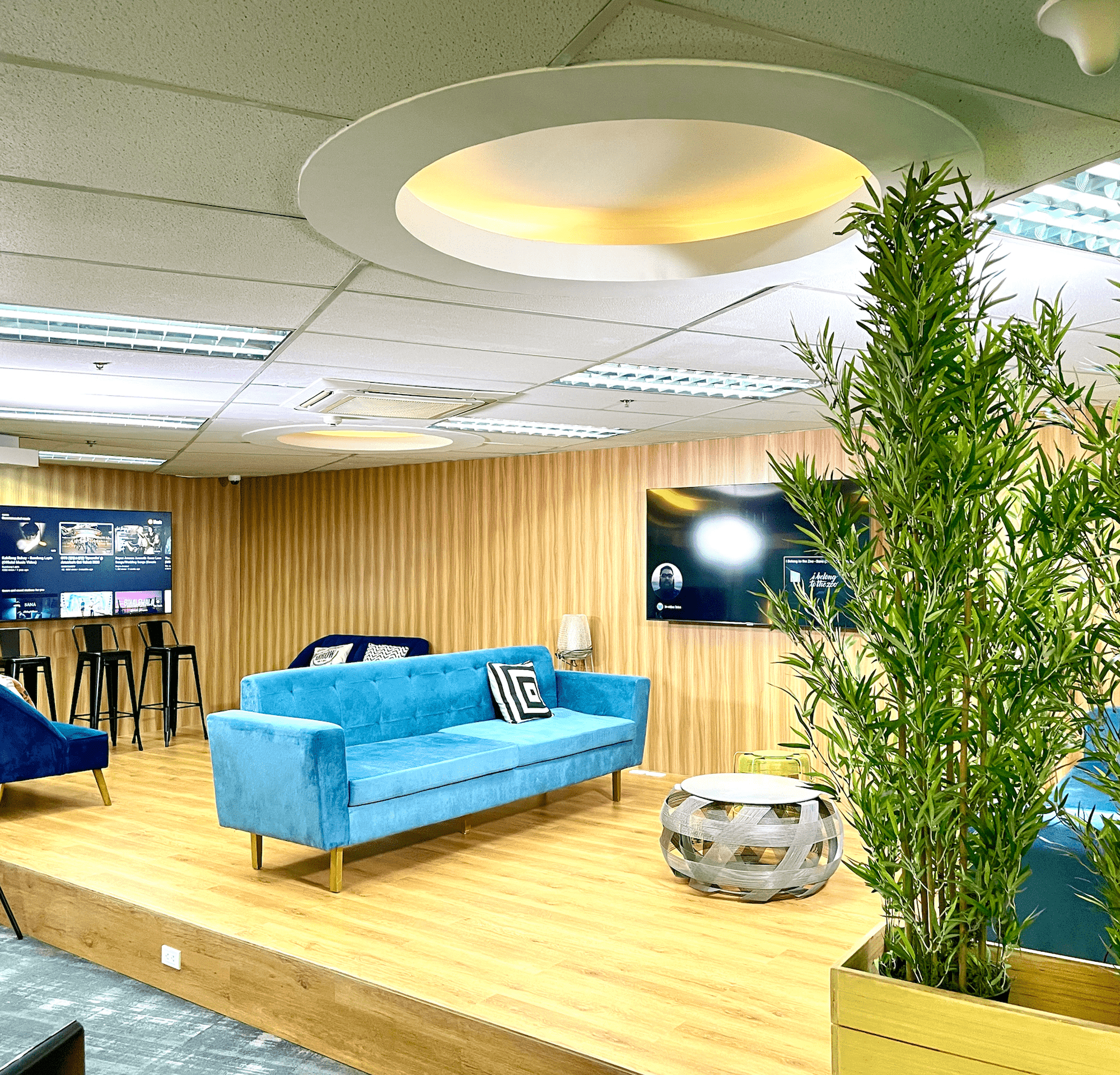 <h3>Use Loft as a Venue <br>for Your Corporate Event</h3>