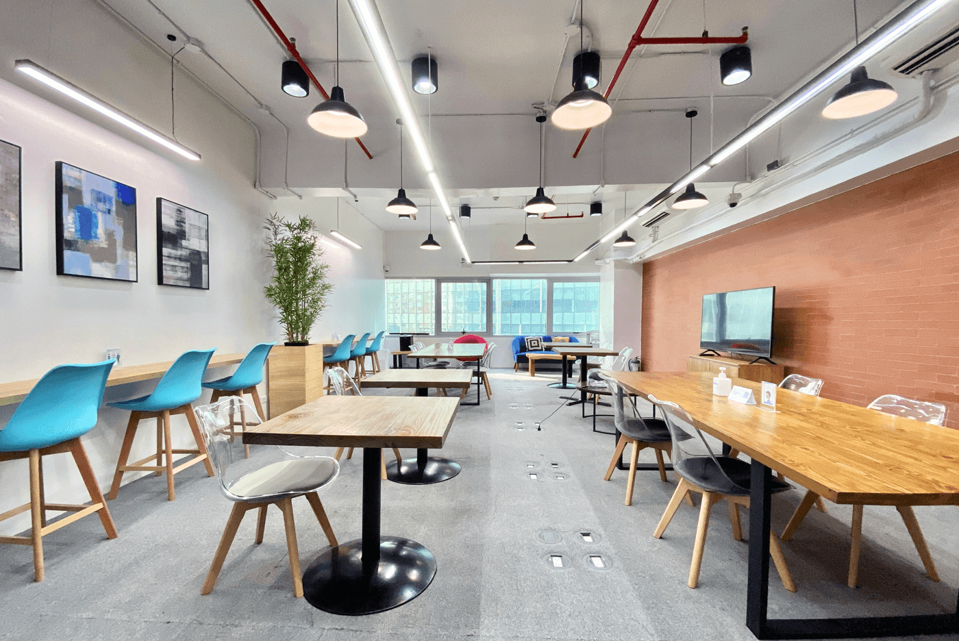 https://cdn.agentimagehosting.com/loftph/2024/08/Loft-BGC-OPD-Coworking-Latest-Photo-2-3.png