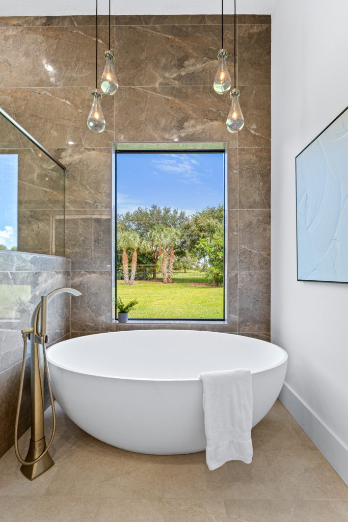 4861 Honeyridge Ln-40