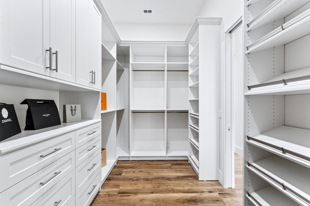 4861 Honeyridge Ln-42