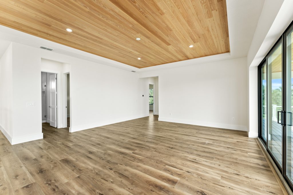 4861 Honeyridge Ln-51