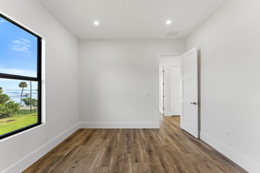 4861 Honeyridge Ln-57