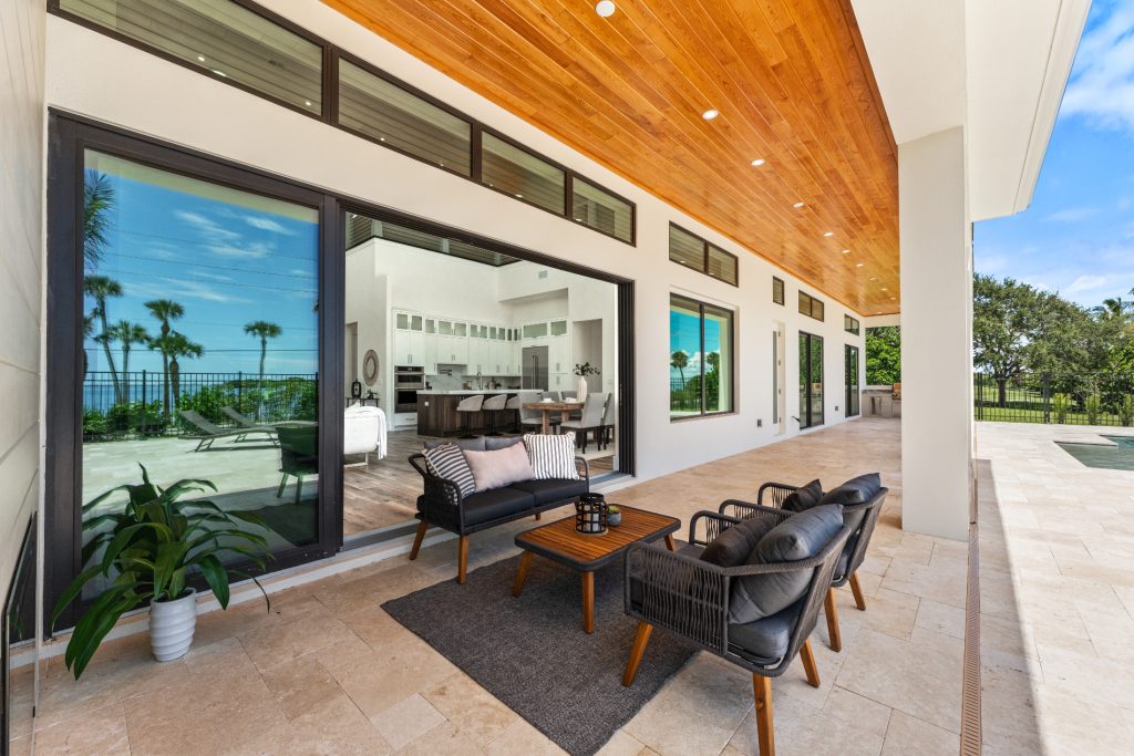 4861 Honeyridge Ln-66