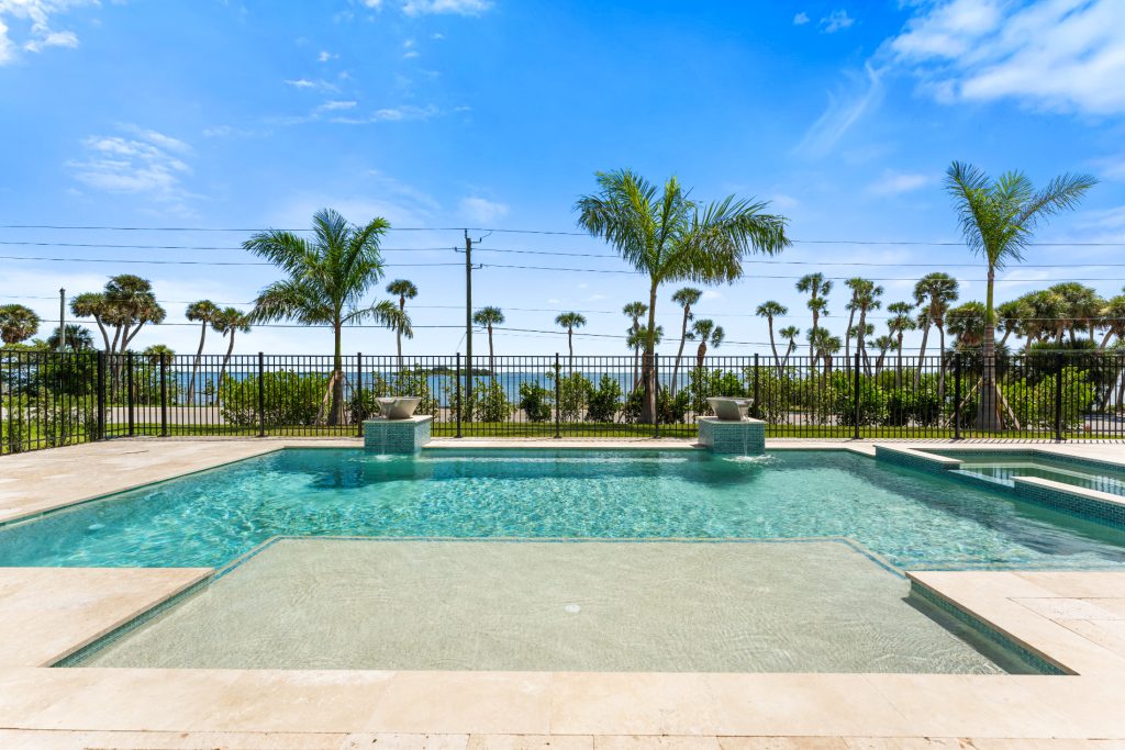 4861 Honeyridge Ln-71