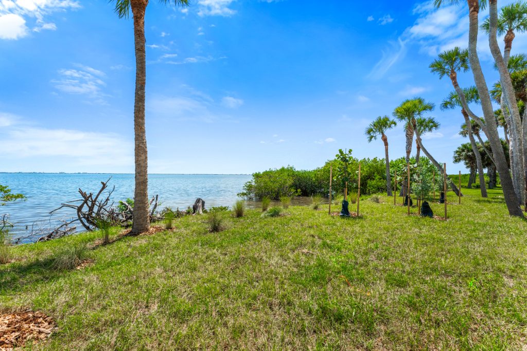 4861 Honeyridge Ln-80