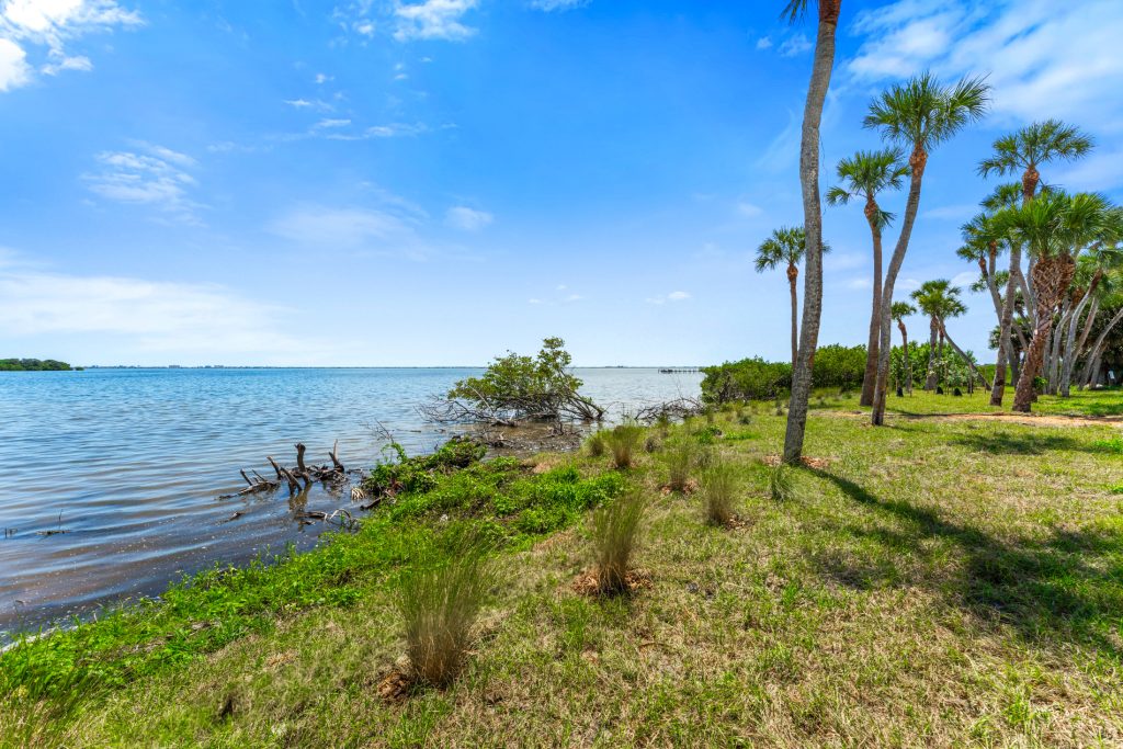 4861 Honeyridge Ln-81