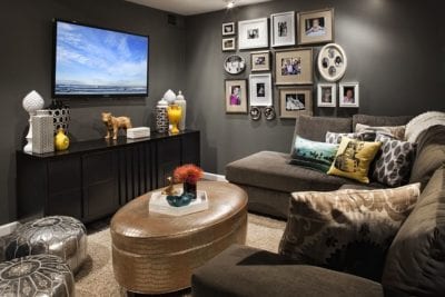 Dark walls make a room feel smaller