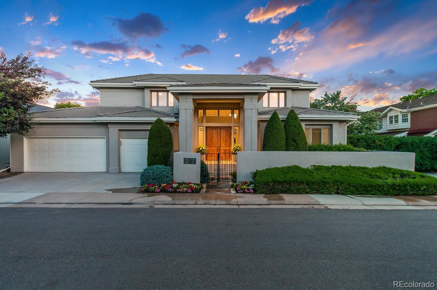27 Hyde Park Circle Denver CO 80209