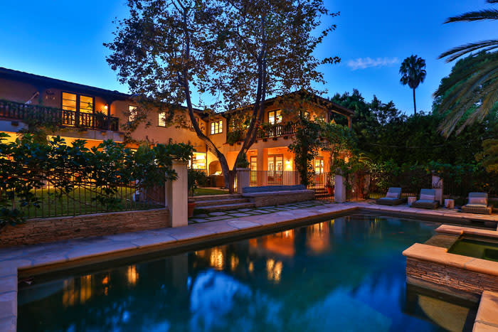 140 S Cliffwood, Brentwood, CA 90049