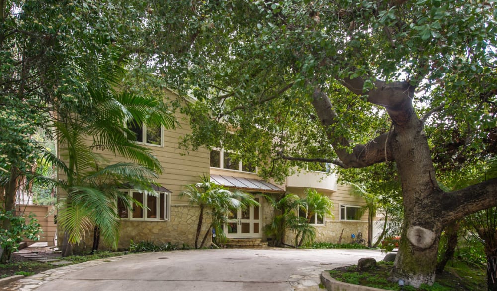 2794 Mandeville Cyn, Brentwood, CA 90049