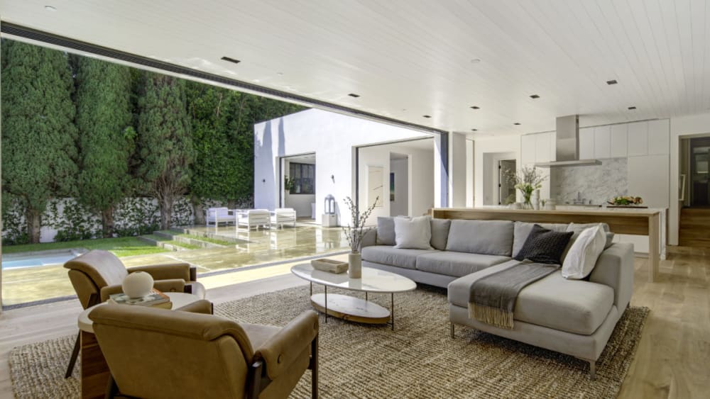 714 Oakhurst, Beverly Hills, CA 90210