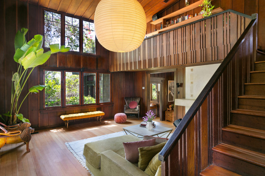 1975 Hillcrest Rd | Hollywood Hills