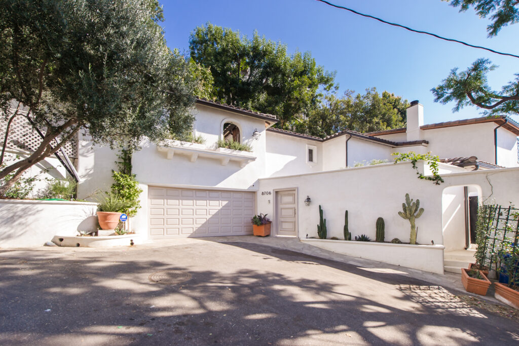 8706 Sunset Plaza Pl | Sunset Strip