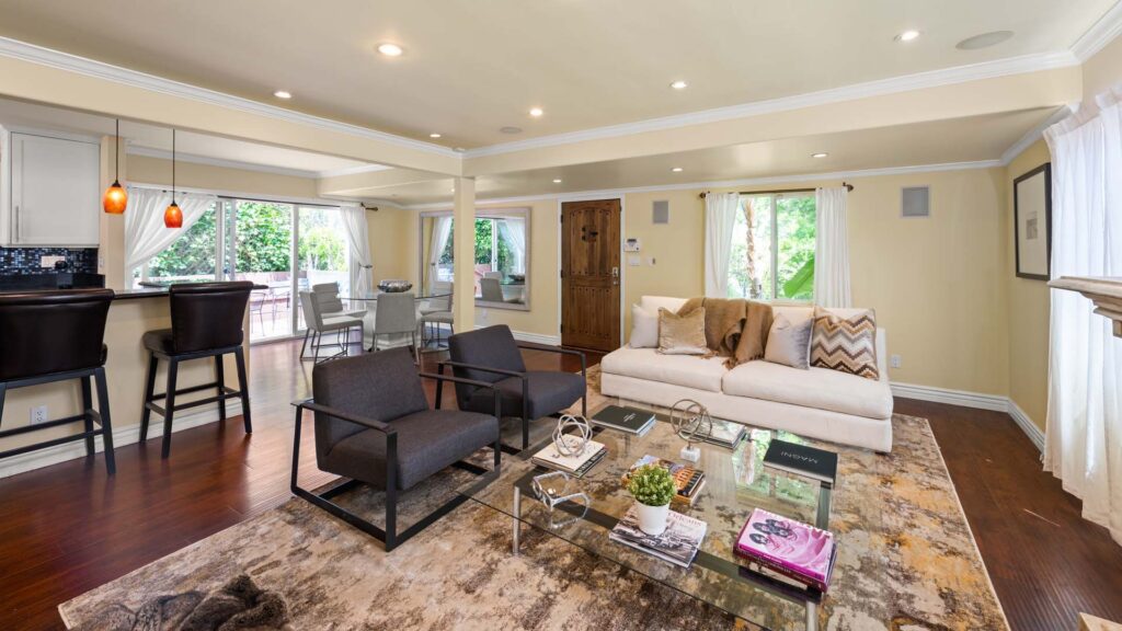 4951 Enfield Ave | Encino