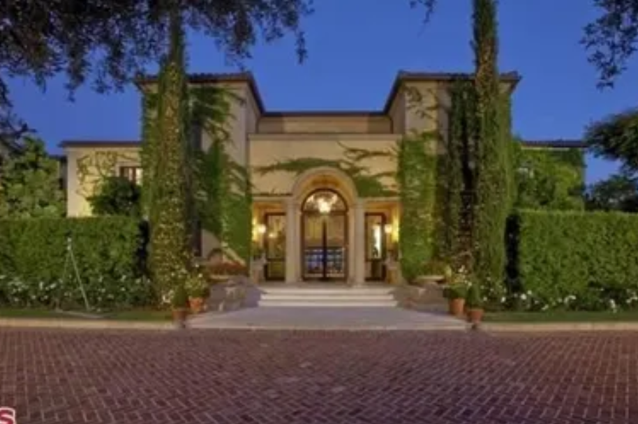 How Agents Market And Sell Multi-Million Dollar Homes