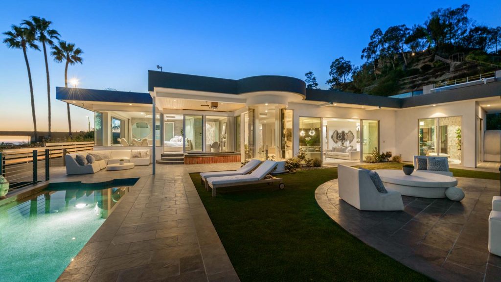 9353 Nightingale Dr | Sunset Strip